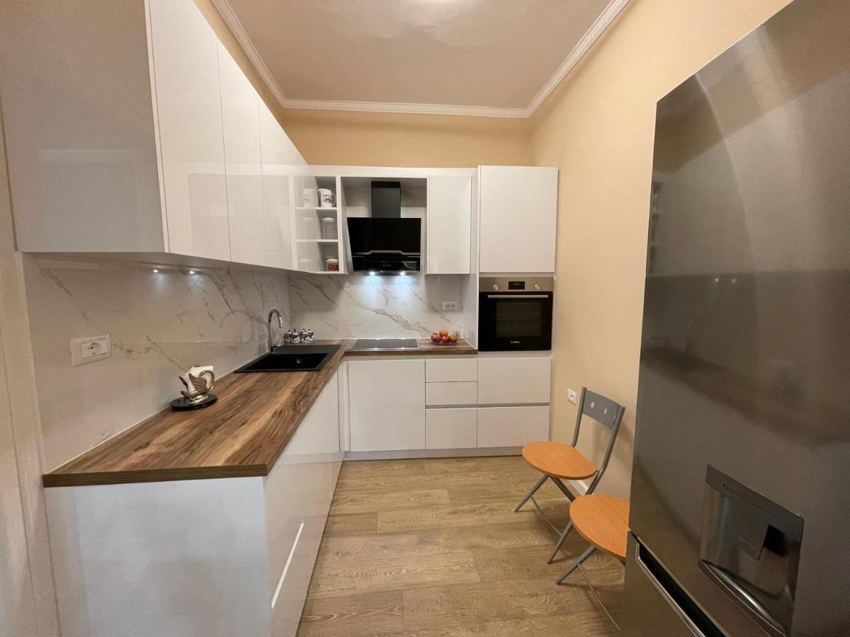 Joni & Joy Center Apartment Berat Kültér fotó